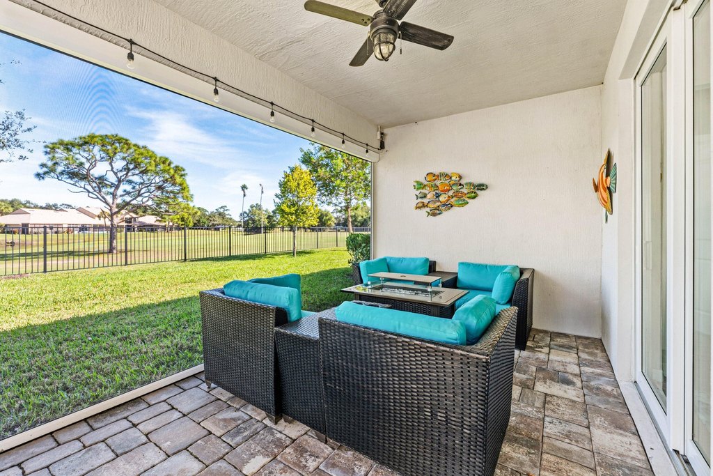 Hobe Sound, Florida, 33455, United States, 4 Bedrooms Bedrooms, ,2 BathroomsBathrooms,Residential,Forsale,2004649