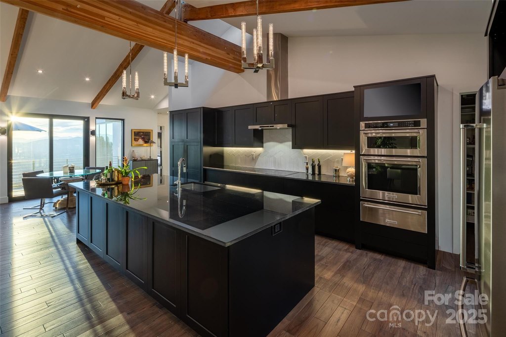 Asheville, North Carolina, 28804, United States, 3 Bedrooms Bedrooms, ,3.5 BathroomsBathrooms,Residential,Forsale,2011989