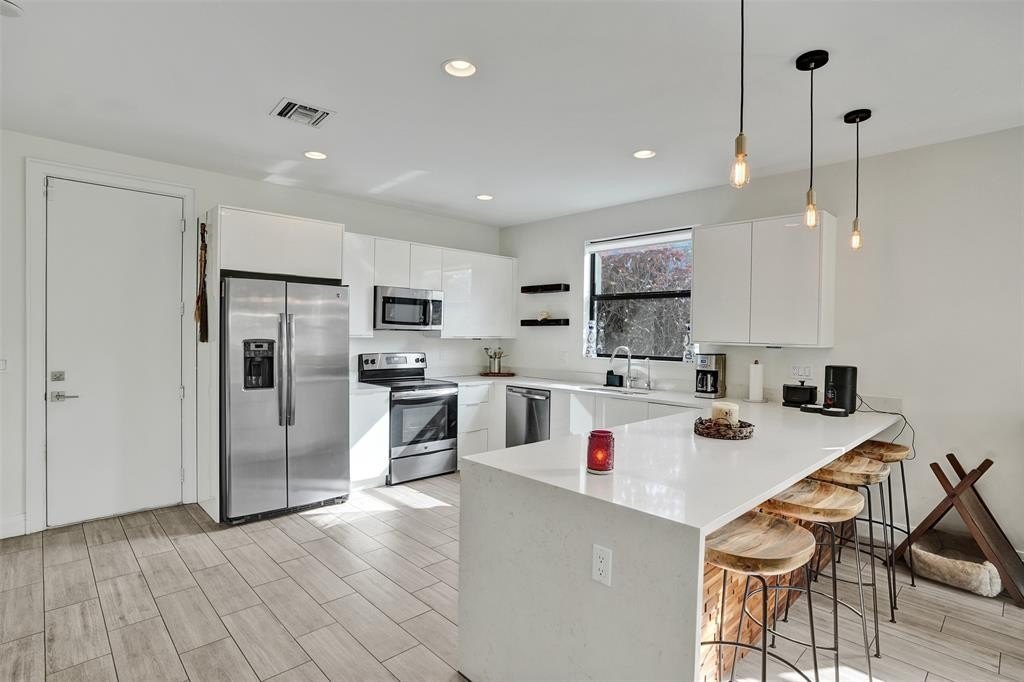 Fort Lauderdale, Florida, 33304, United States, 3 Bedrooms Bedrooms, ,2.5 BathroomsBathrooms,Residential,Forsale,2011621