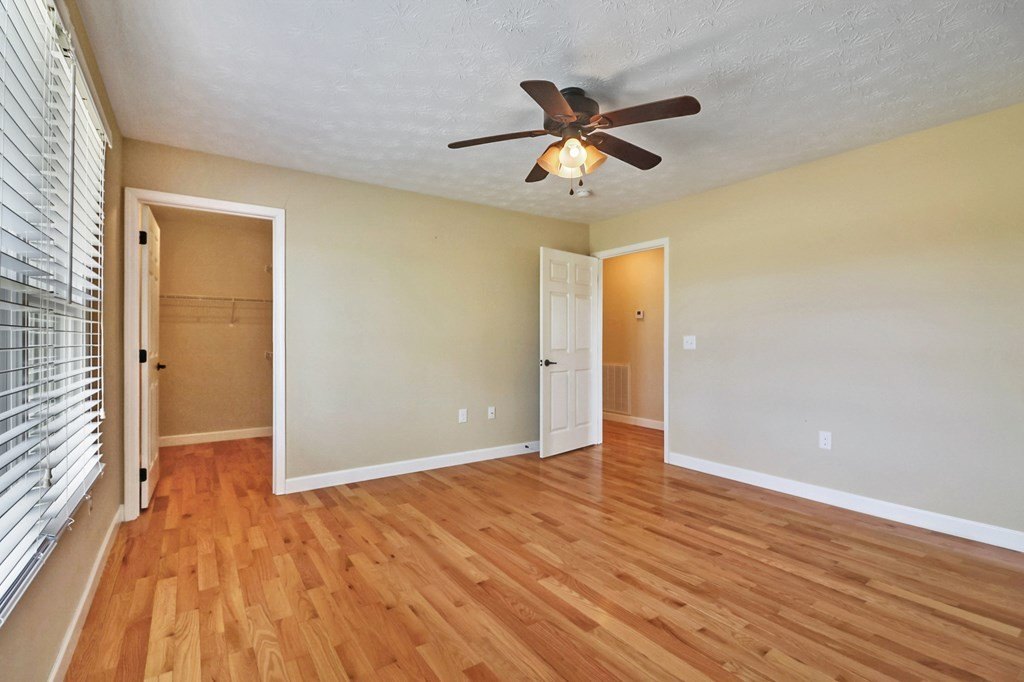 Jamestown, Tennessee, 38556, United States, 2 Bedrooms Bedrooms, ,2 BathroomsBathrooms,Residential,Forsale,1886027