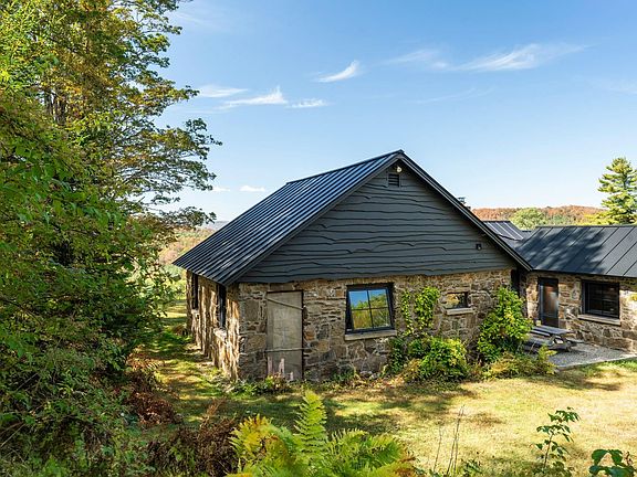 Pomfret, Vermont, 05067, United States, 4 Bedrooms Bedrooms, ,2.5 BathroomsBathrooms,Residential,Forsale,2004853