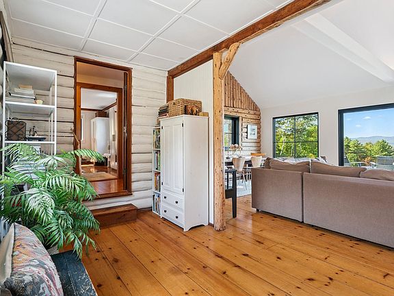 Pomfret, Vermont, 05067, United States, 4 Bedrooms Bedrooms, ,2.5 BathroomsBathrooms,Residential,Forsale,2004853