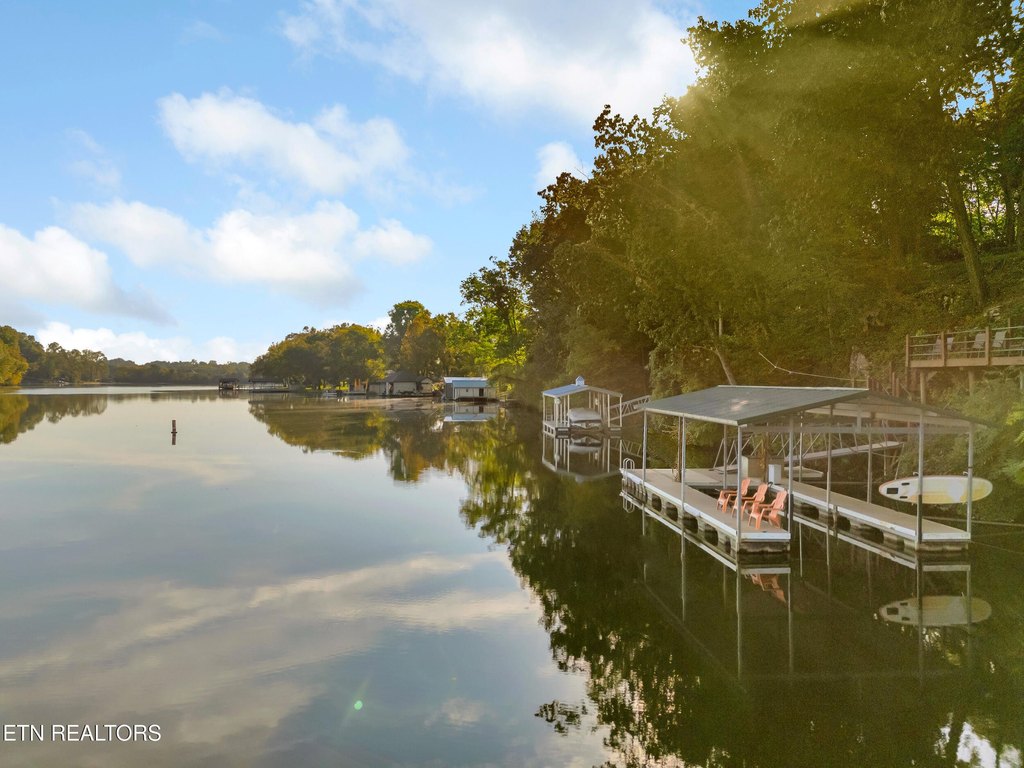 Knoxville, Tennessee, 37920, United States, 3 Bedrooms Bedrooms, ,5.5 BathroomsBathrooms,Residential,Forsale,1959681