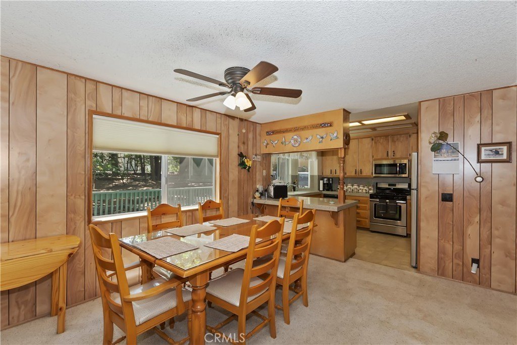 Lake Arrowhead, California, 92352, United States, 3 Bedrooms Bedrooms, ,3 BathroomsBathrooms,Residential,Forsale,1968496