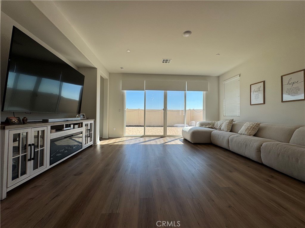 Beaumont, California, 92223, United States, 4 Bedrooms Bedrooms, ,2.5 BathroomsBathrooms,Residential,Forsale,2007692