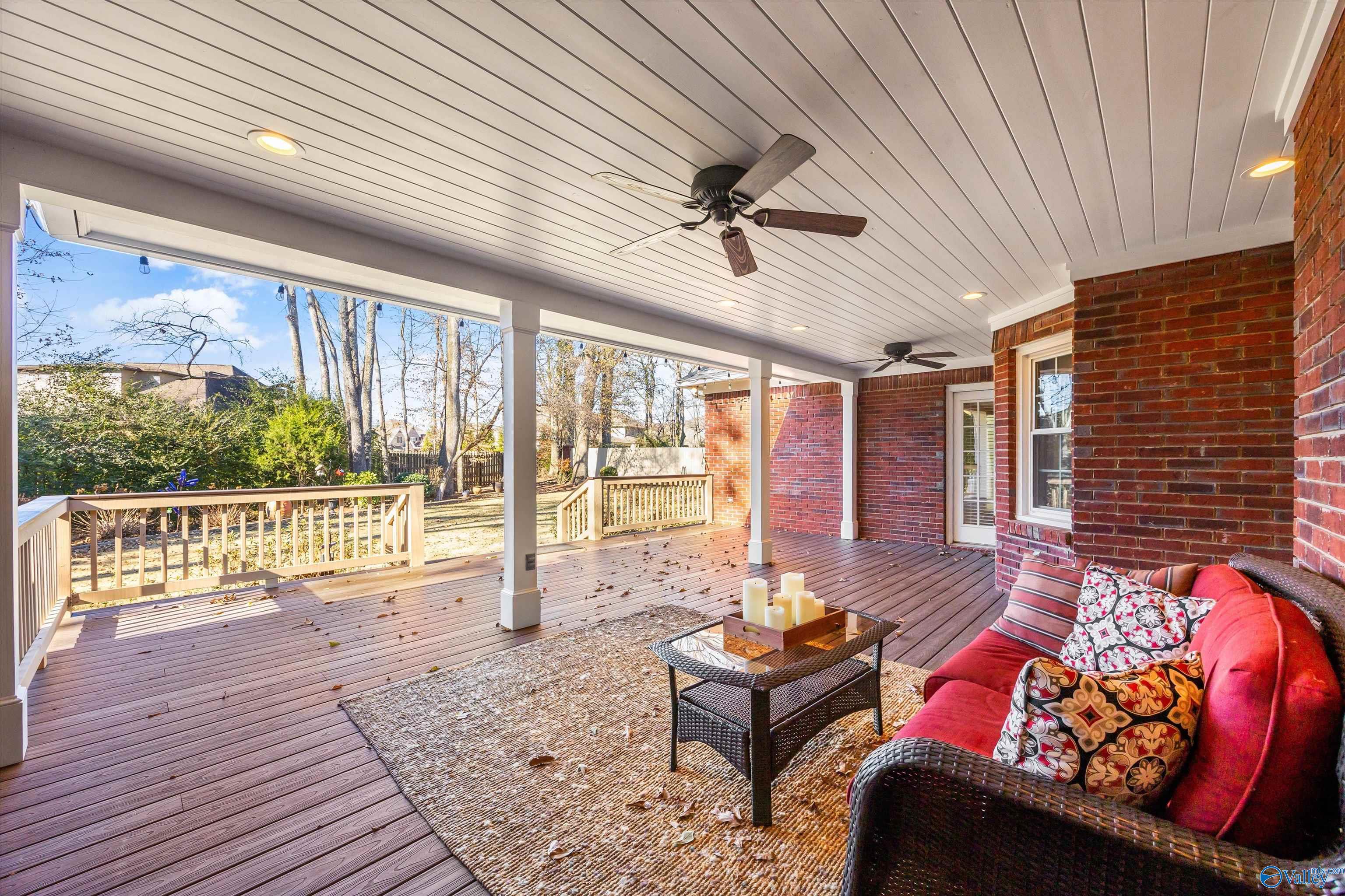 Owens Cross Roads, Alabama, 35763, United States, 5 Bedrooms Bedrooms, ,2.5 BathroomsBathrooms,Residential,Forsale,2007713