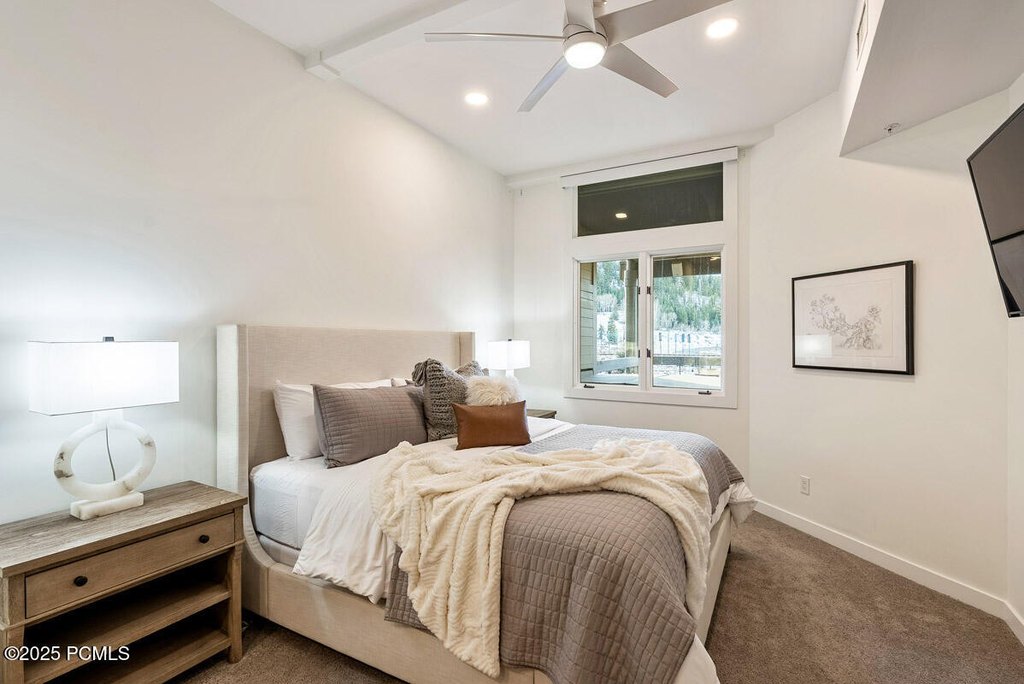 Park City, Utah, 84060, United States, 2 Bedrooms Bedrooms, ,2.5 BathroomsBathrooms,Residential,Forsale,2004734