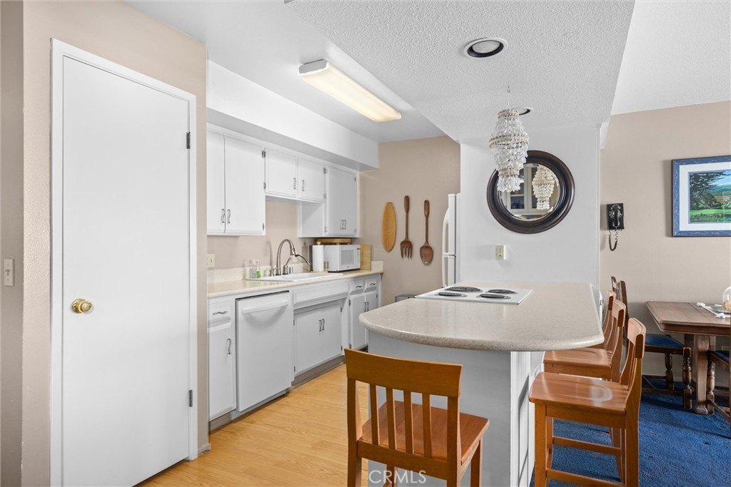 Cayucos, California, 93430, United States, 2 Bedrooms Bedrooms, ,1 BathroomBathrooms,Residential,Forsale,2004823