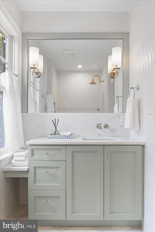 NEW HOPE, Pennsylvania, 18938, United States, 3 Bedrooms Bedrooms, ,2.5 BathroomsBathrooms,Residential,Forsale,2009513