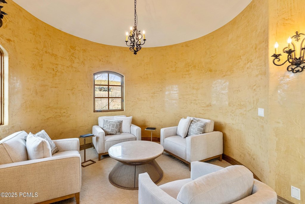 Hideout, Utah, 84036, United States, 5 Bedrooms Bedrooms, ,5.5 BathroomsBathrooms,Residential,Forsale,1994176