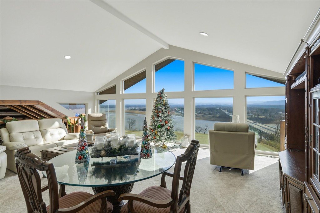 White Pine, Tennessee, 37890, United States, 3 Bedrooms Bedrooms, ,3.5 BathroomsBathrooms,Residential,Forsale,2012711