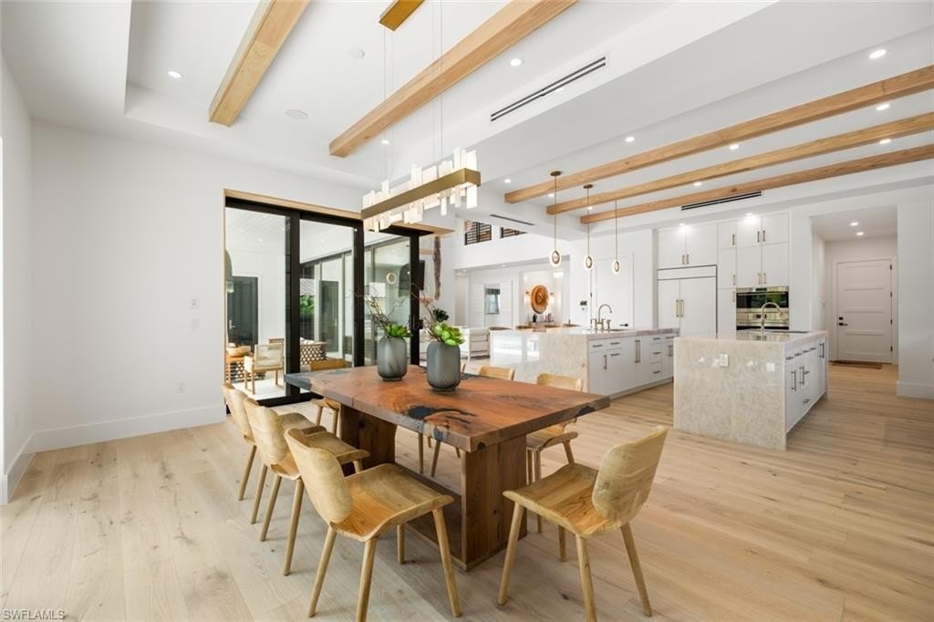 NAPLES, Florida, 34103, United States, 4 Bedrooms Bedrooms, ,4.5 BathroomsBathrooms,Residential,Forsale,2011526