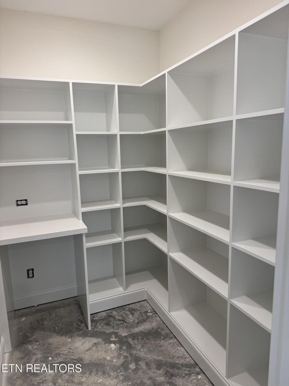 Knoxville, Tennessee, 37932, United States, 4 Bedrooms Bedrooms, ,3.5 BathroomsBathrooms,Residential,Forsale,1973598