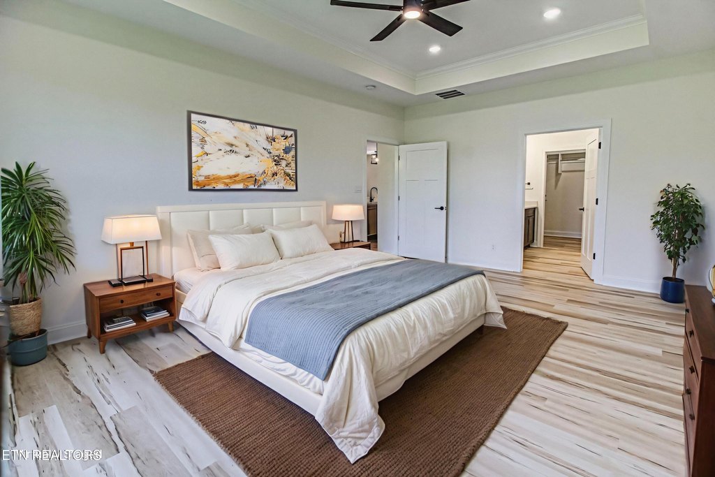 Vonore, Tennessee, 37885, United States, 3 Bedrooms Bedrooms, ,2 BathroomsBathrooms,Residential,Forsale,1910199