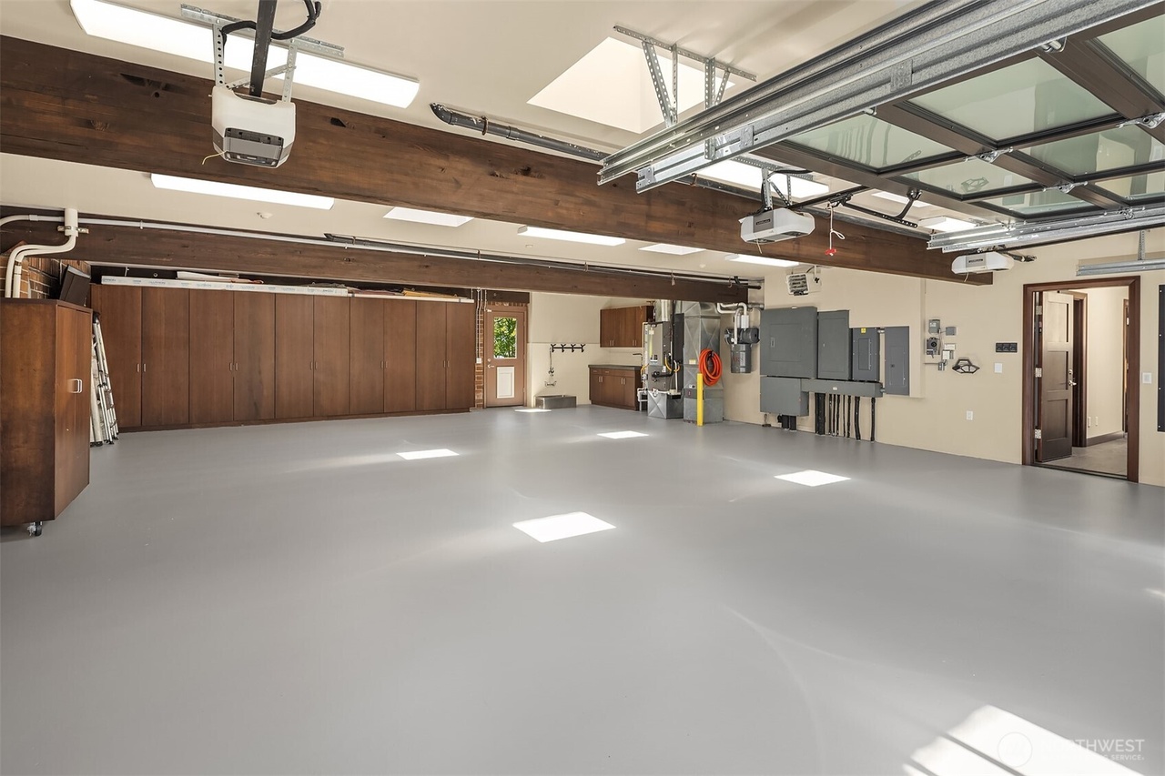 Mukilteo, Washington, 98275, United States, 4 Bedrooms Bedrooms, ,4 BathroomsBathrooms,Residential,Forsale,2009203