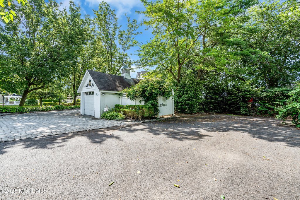 Toms River, New Jersey, 08753, United States, 5 Bedrooms Bedrooms, ,5.5 BathroomsBathrooms,Residential,Forsale,1954064