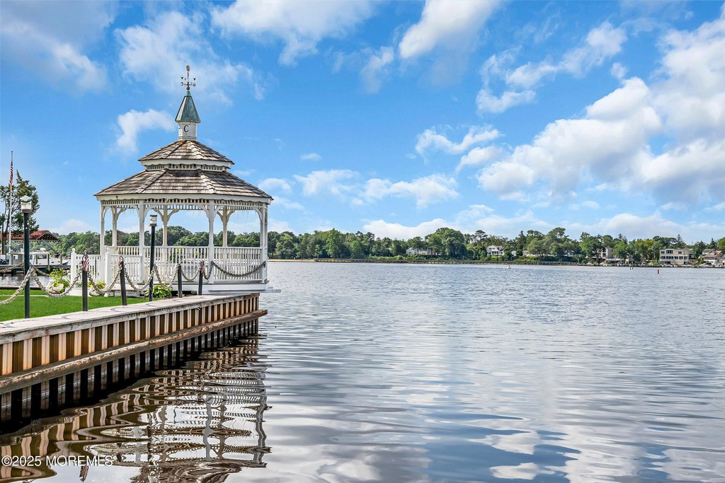 Toms River, New Jersey, 08753, United States, 5 Bedrooms Bedrooms, ,5.5 BathroomsBathrooms,Residential,Forsale,1954064