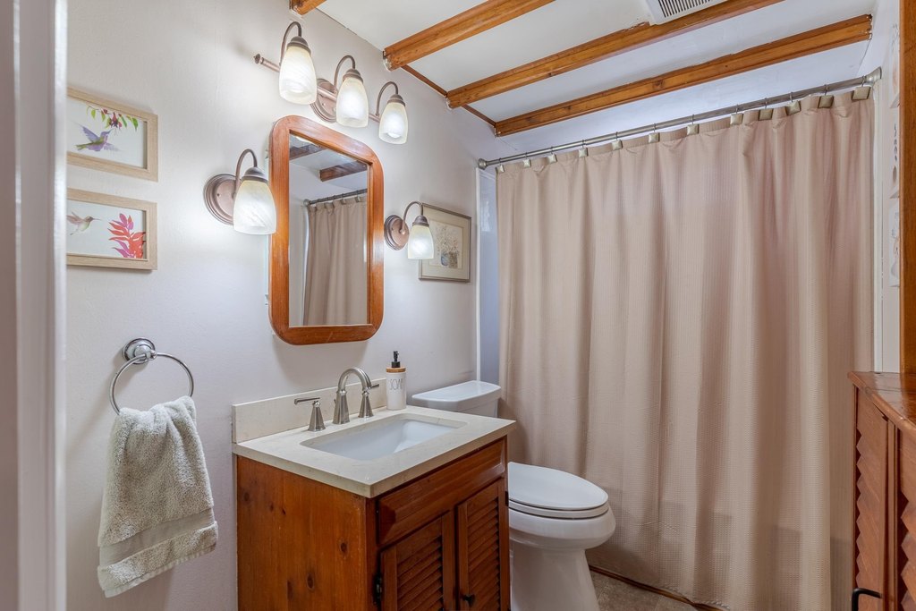 Kingston, New Hampshire, 03848, United States, 3 Bedrooms Bedrooms, ,2.5 BathroomsBathrooms,Residential,Forsale,2002414