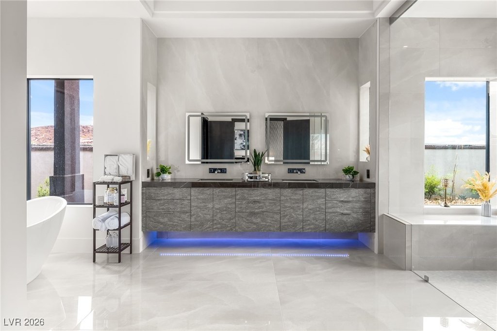 Henderson, Nevada, 89012, United States, 5 Bedrooms Bedrooms, ,5.5 BathroomsBathrooms,Residential,Forsale,2011990