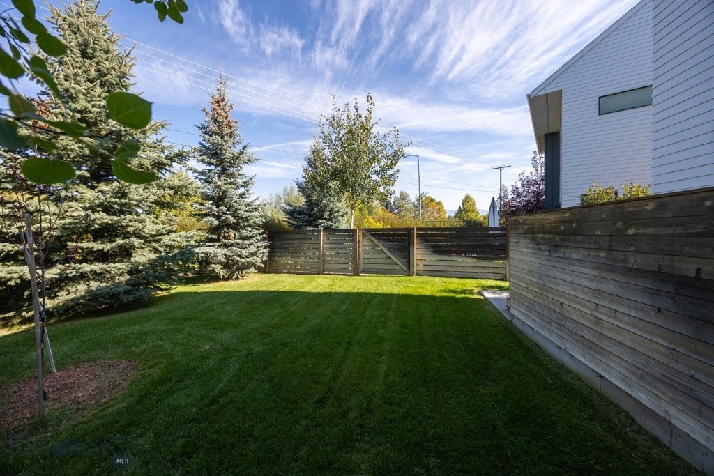 Bozeman, Montana, 59718, United States, 2 Bedrooms Bedrooms, ,5.5 BathroomsBathrooms,Residential,Forsale,1986983