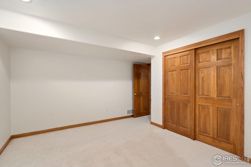 Loveland, Colorado, 80537, United States, 5 Bedrooms Bedrooms, ,3.5 BathroomsBathrooms,Residential,Forsale,1967203