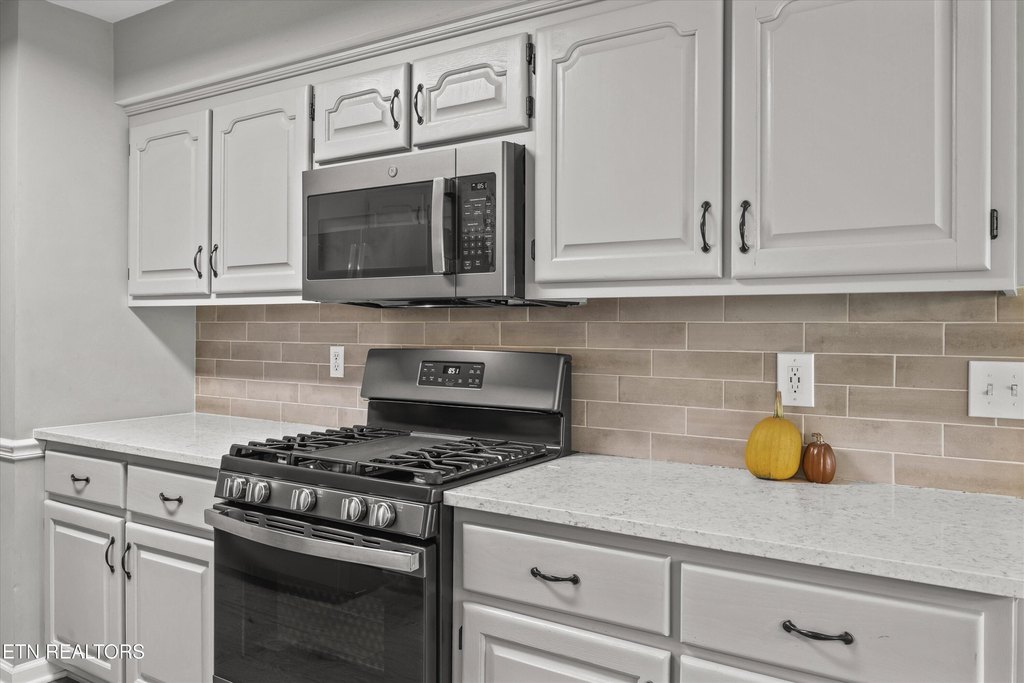 Maryville, Tennessee, 37801, United States, 3 Bedrooms Bedrooms, ,2.5 BathroomsBathrooms,Residential,Forsale,1910242