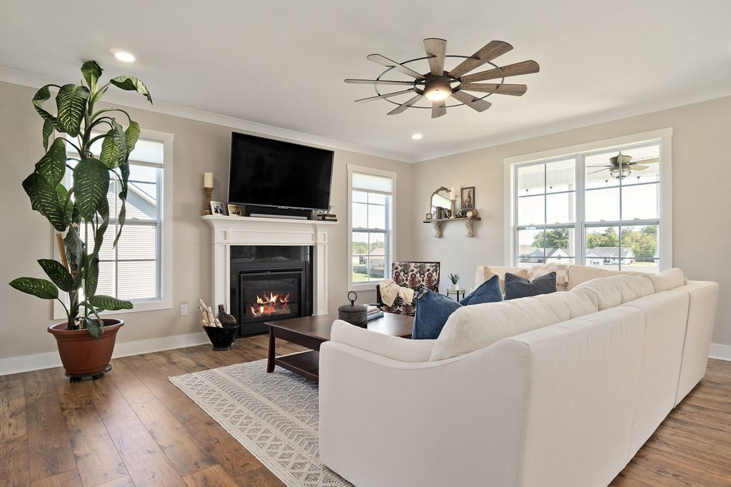 Cookeville, Tennessee, 38501, United States, 3 Bedrooms Bedrooms, ,2.5 BathroomsBathrooms,Residential,Forsale,1996610