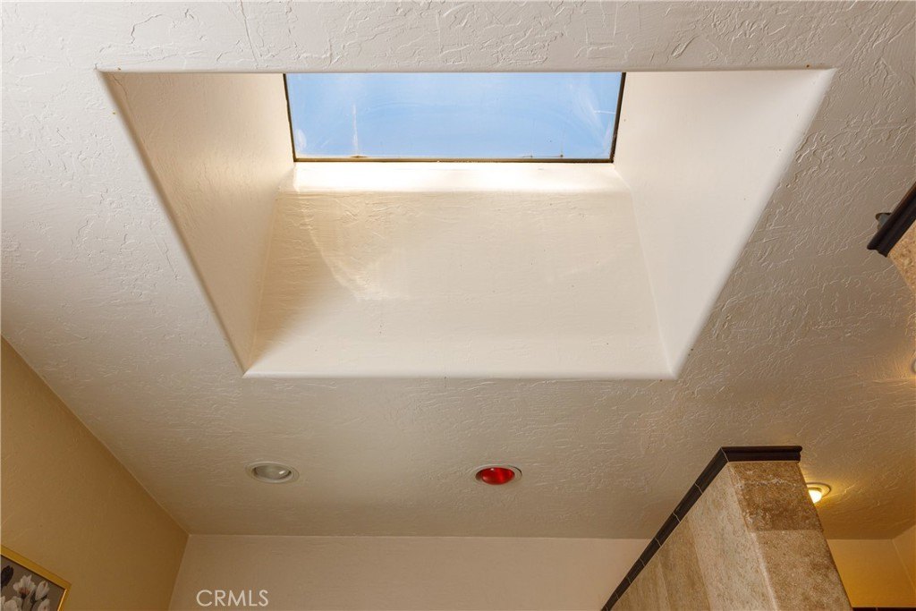 Crestline, California, 92325, United States, 5 Bedrooms Bedrooms, ,4 BathroomsBathrooms,Residential,Forsale,1971046