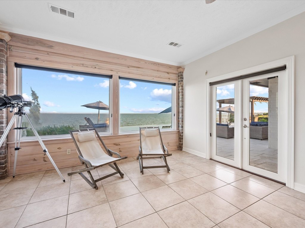 La Porte, Texas, 77571, United States, 4 Bedrooms Bedrooms, ,3.5 BathroomsBathrooms,Residential,Forsale,1973422