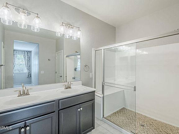 Gilbert, Arizona, 85296, United States, 3 Bedrooms Bedrooms, ,2 BathroomsBathrooms,Residential,Forsale,1953469