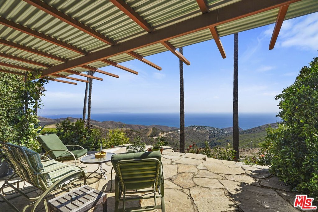 Malibu, California, 90265, United States, 3 Bedrooms Bedrooms, ,2.5 BathroomsBathrooms,Residential,Forsale,2001436
