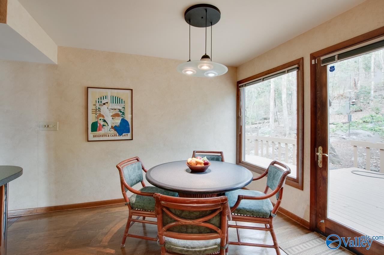 Huntsville, Alabama, 35802, United States, 4 Bedrooms Bedrooms, ,2.5 BathroomsBathrooms,Residential,Forsale,2007682