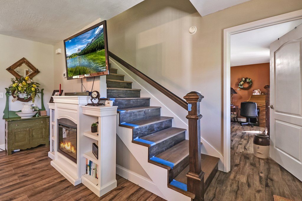 Jamestown, Tennessee, 38556, United States, 3 Bedrooms Bedrooms, ,2 BathroomsBathrooms,Residential,Forsale,1968518