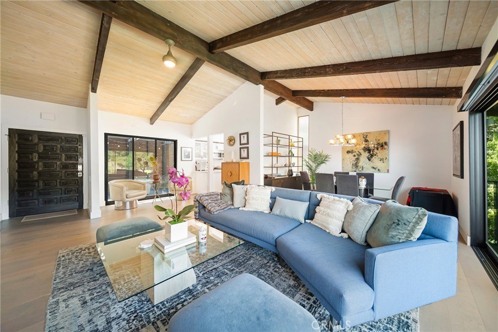 Los Angeles, California, 90046, United States, 3 Bedrooms Bedrooms, ,2 BathroomsBathrooms,Residential,Forsale,1985943