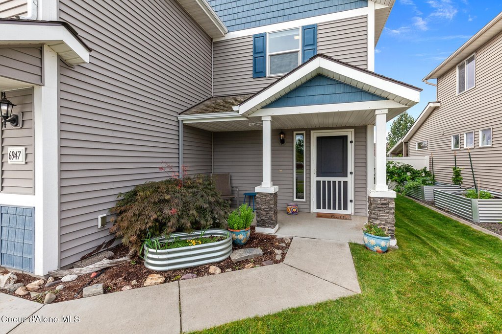 Coeur d'Alene, Idaho, 83815, United States, 3 Bedrooms Bedrooms, ,2.5 BathroomsBathrooms,Residential,Forsale,1984583