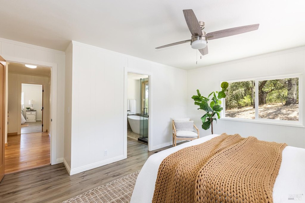 Healdsburg, California, 95448, United States, 3 Bedrooms Bedrooms, ,2.5 BathroomsBathrooms,Residential,Forsale,1985919