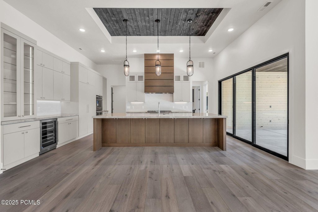 Kamas, Utah, 84036, United States, 4 Bedrooms Bedrooms, ,4.5 BathroomsBathrooms,Residential,Forsale,1994170