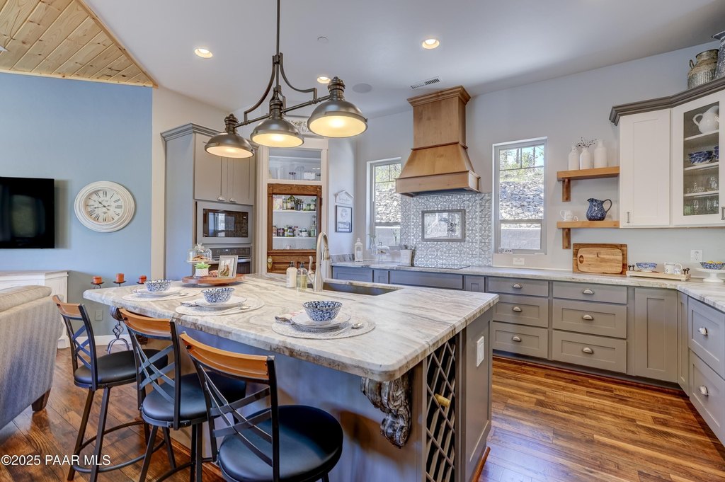 Prescott, Arizona, 86303, United States, 3 Bedrooms Bedrooms, ,2.5 BathroomsBathrooms,Residential,Forsale,1968221