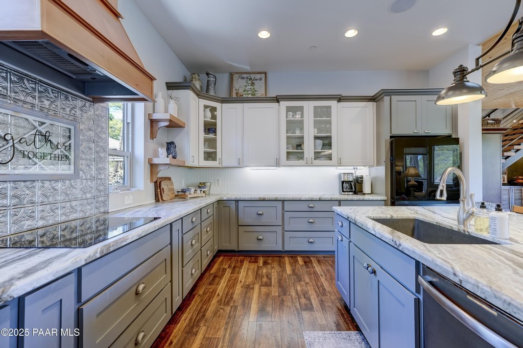 Prescott, Arizona, 86303, United States, 3 Bedrooms Bedrooms, ,2.5 BathroomsBathrooms,Residential,Forsale,1968221