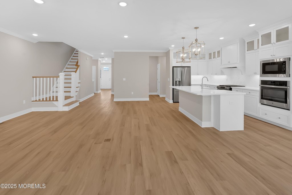 Manalapan, New Jersey, 07726, United States, 3 Bedrooms Bedrooms, ,3.5 BathroomsBathrooms,Residential,Forsale,1984550