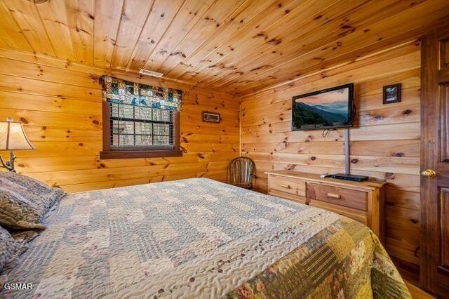 Sevierville, Tennessee, 37862, United States, 3 Bedrooms Bedrooms, ,3 BathroomsBathrooms,Residential,Forsale,1910187