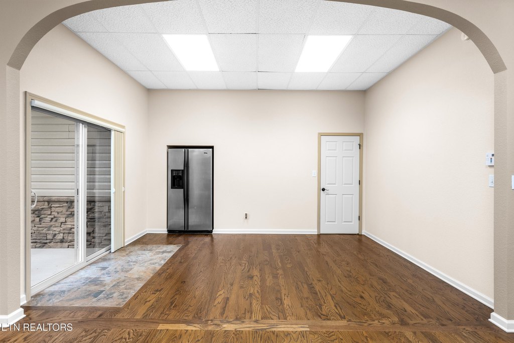 Loudon, Tennessee, 37774, United States, 4 Bedrooms Bedrooms, ,3 BathroomsBathrooms,Residential,Forsale,1971863