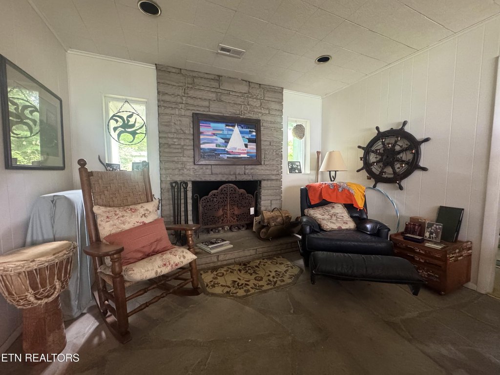 Rockwood, Tennessee, 37854, United States, 3 Bedrooms Bedrooms, ,1 BathroomBathrooms,Residential,Forsale,1893804