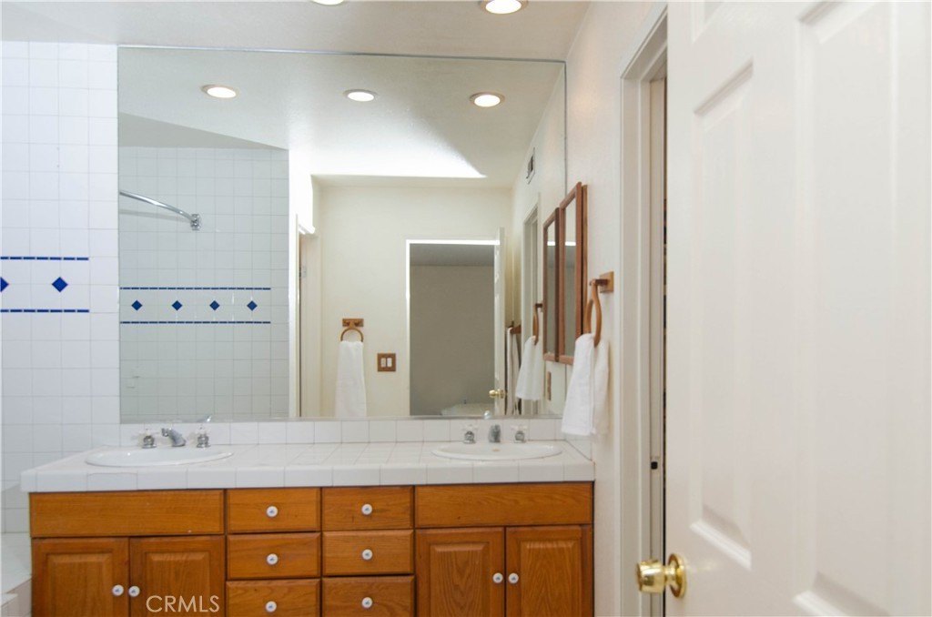 Canyon Country, California, 91387, United States, 3 Bedrooms Bedrooms, ,2.5 BathroomsBathrooms,Residential,Forsale,1893831