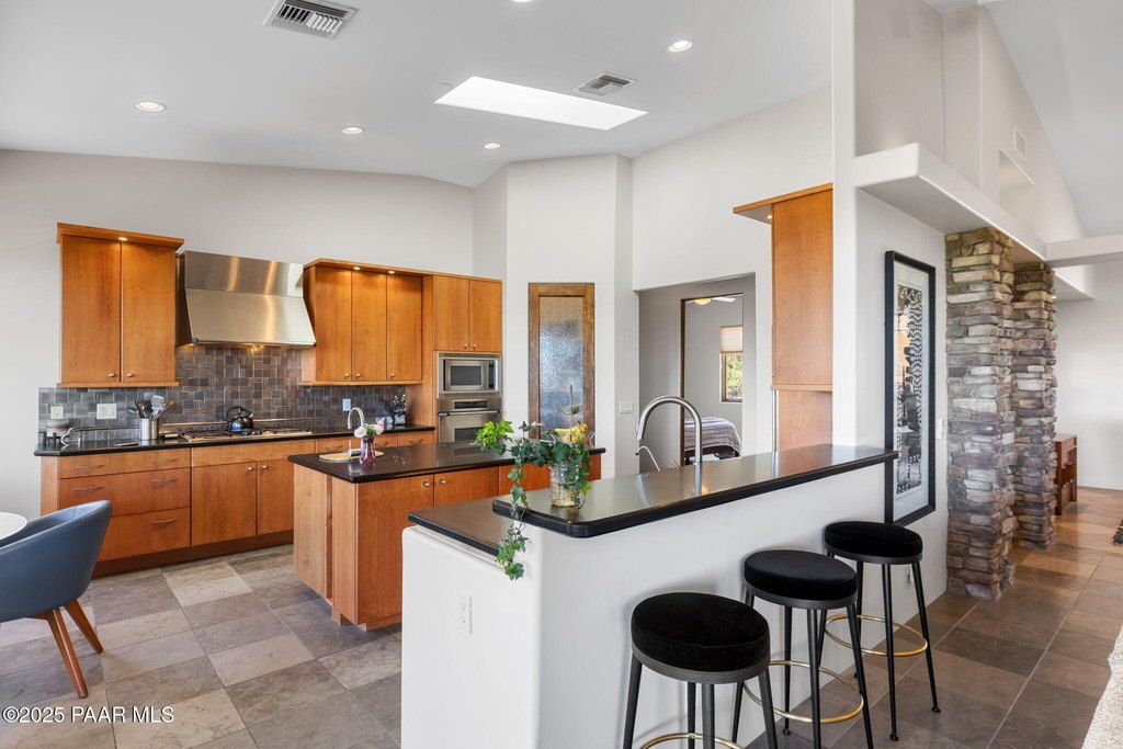 Prescott, Arizona, 86305, United States, 3 Bedrooms Bedrooms, ,2.5 BathroomsBathrooms,Residential,Forsale,1967158