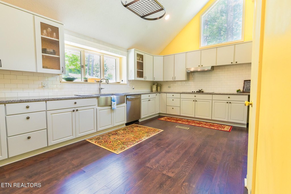 Knoxville, Tennessee, 37919, United States, 4 Bedrooms Bedrooms, ,3.5 BathroomsBathrooms,Residential,Forsale,1893800