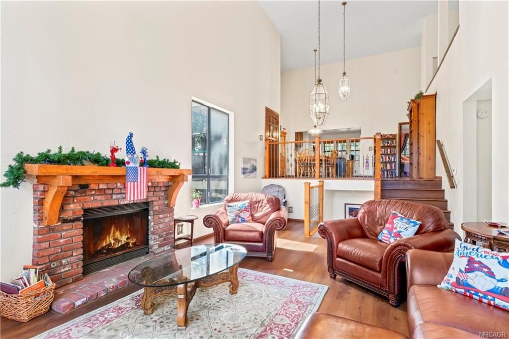 Lake Arrowhead, California, 92352, United States, 3 Bedrooms Bedrooms, ,3 BathroomsBathrooms,Residential,Forsale,1953303