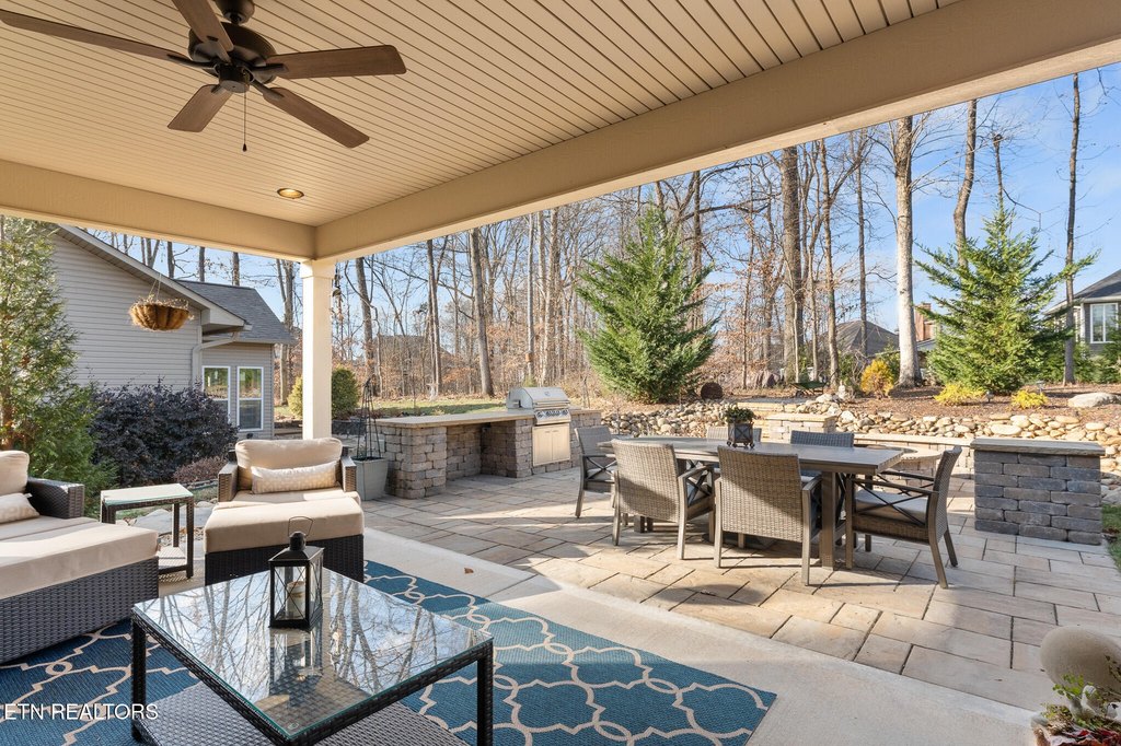 Loudon, Tennessee, 37774, United States, 3 Bedrooms Bedrooms, ,2.5 BathroomsBathrooms,Residential,Forsale,2012690