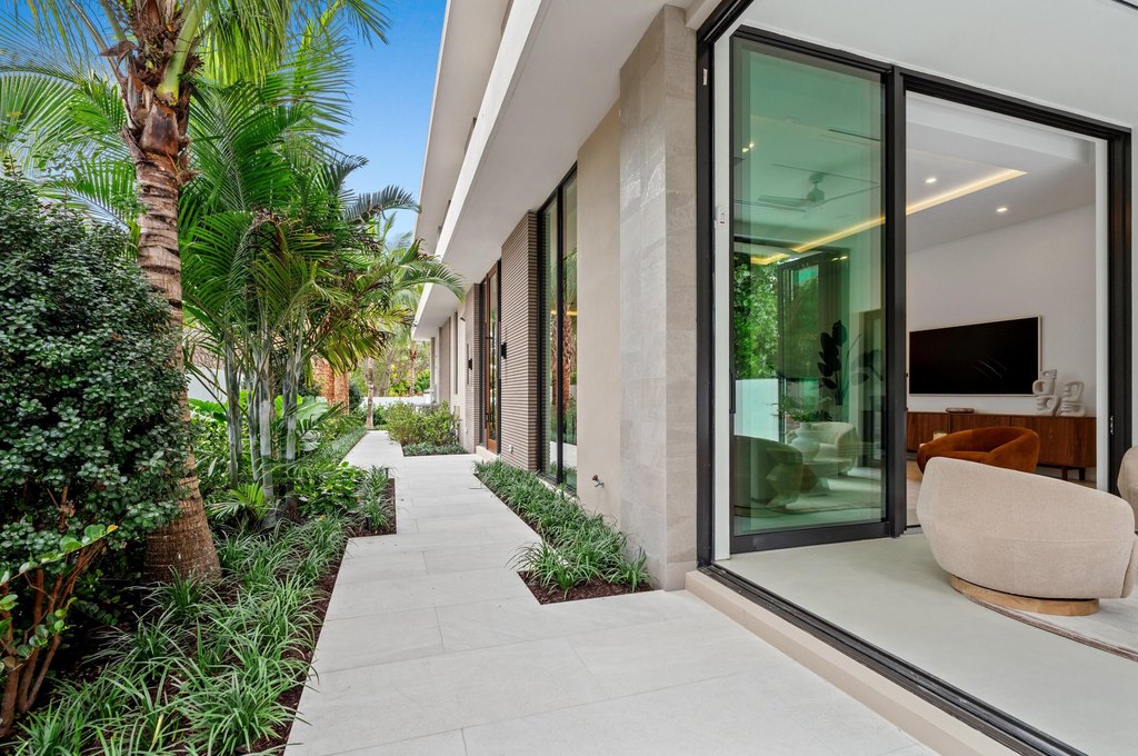 Delray Beach, Florida, 33483, United States, 3 Bedrooms Bedrooms, ,3.5 BathroomsBathrooms,Residential,Forsale,2010636