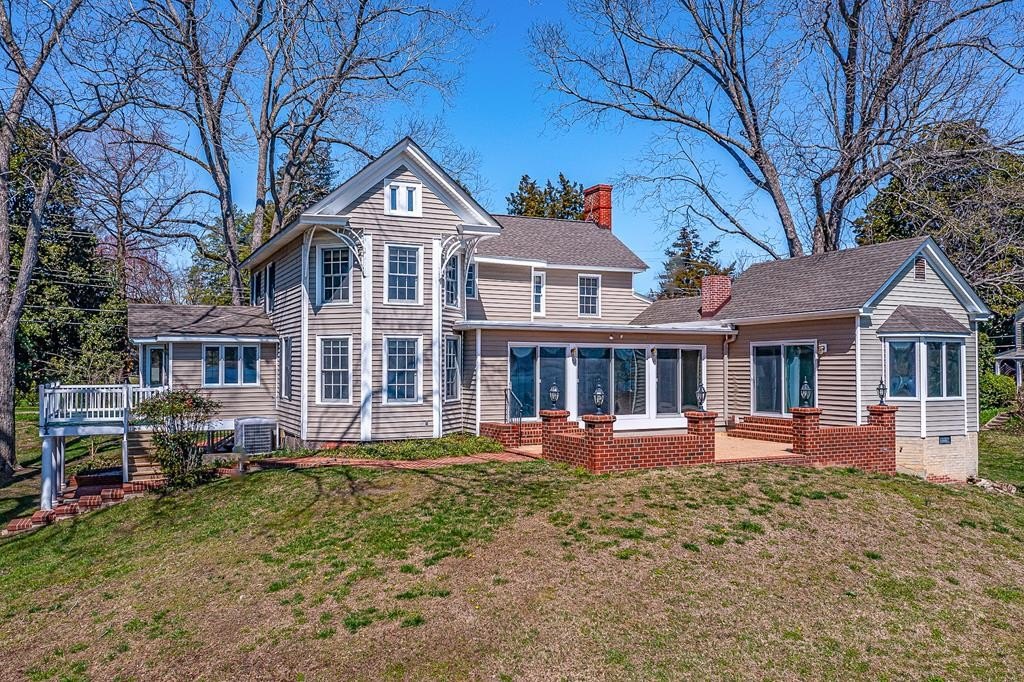 Irvington, Virginia, 22480, United States, 4 Bedrooms Bedrooms, ,3.5 BathroomsBathrooms,Residential,Forsale,2009207